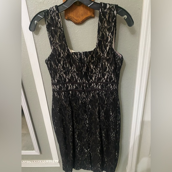 Perfect dress for a cocktail party! size 4 by JAX - Picture 3 of 9